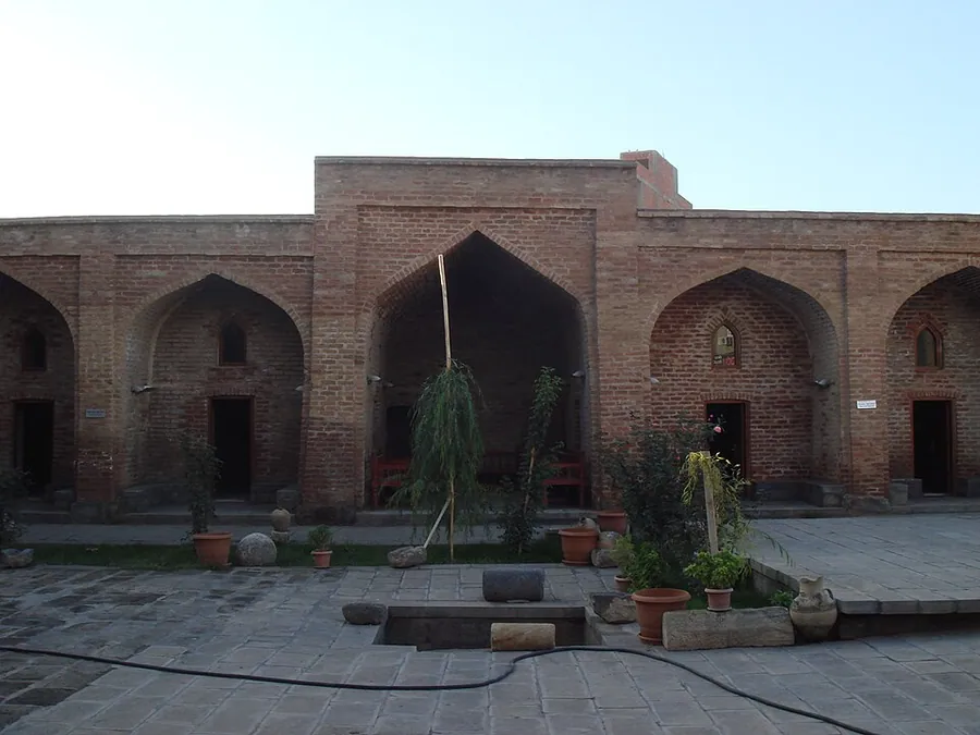 Şırnak · Cizre Kızıl Medrese